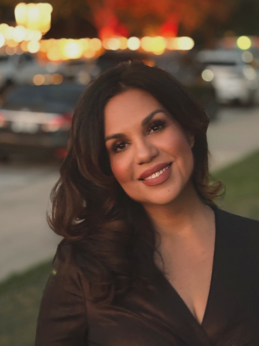 Christy Mendoza — Texas Notary Public